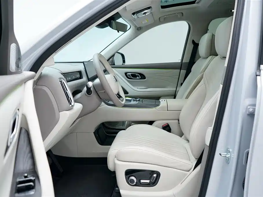 Geely Galaxy Galaxy M9 M9 2025 230km