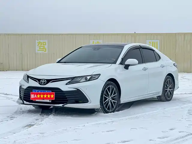 TOYOTA CAMRY 2023