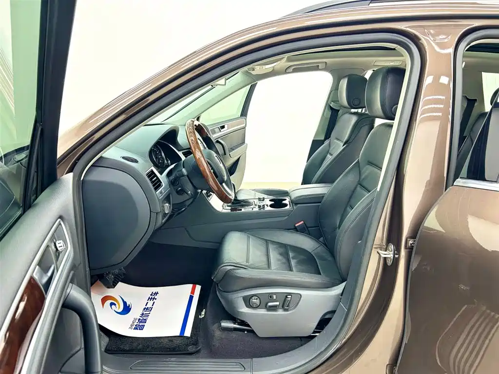 Volkswagen Touareg 2011 3.0TSI Comfort