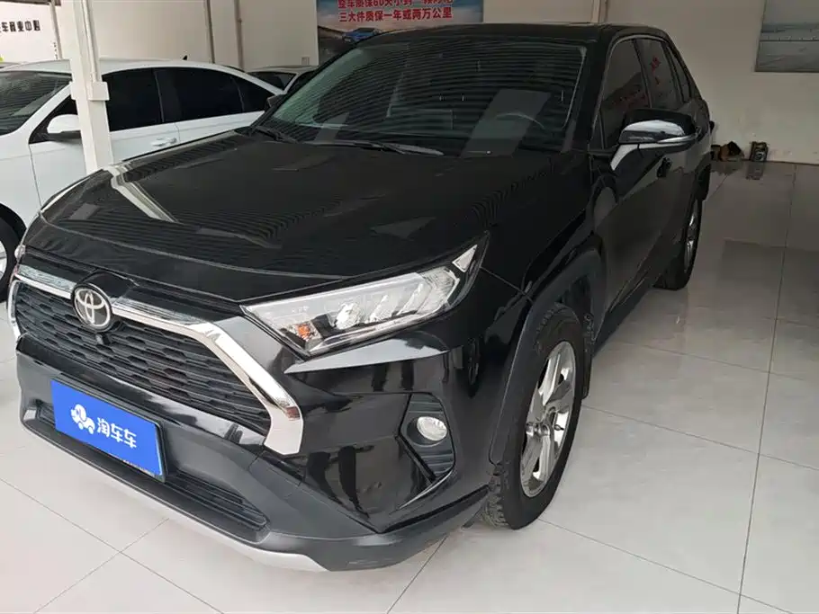 Toyota RAV4 2021