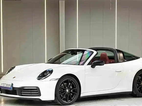 Porsche 911 2021