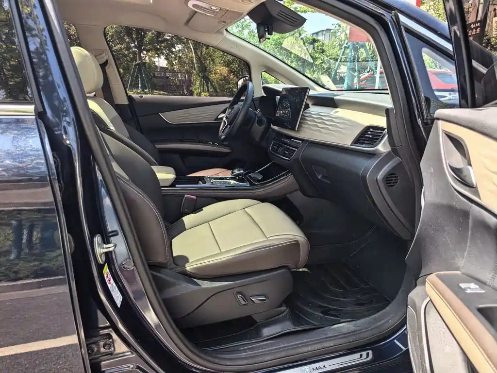 BYD MAX New Energy — миниатюра 12
