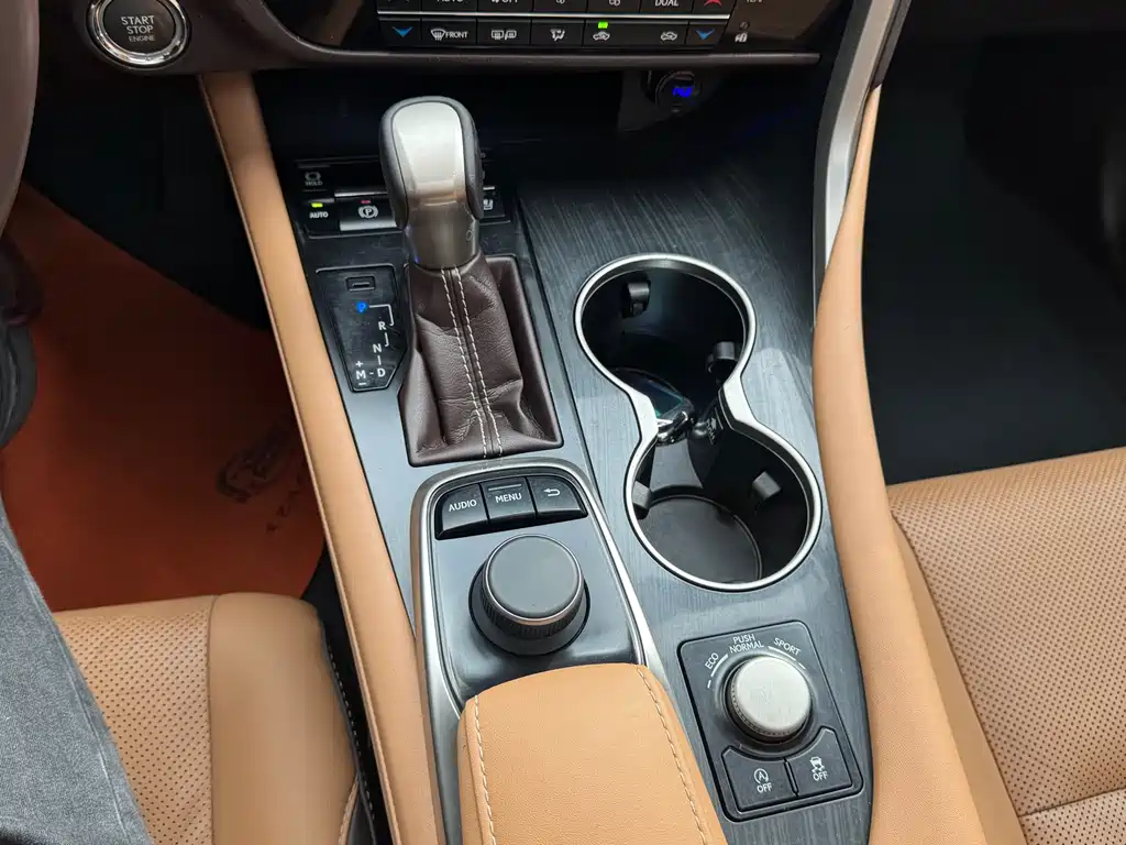 Lexus RX — фотографии объявления, Фото 15