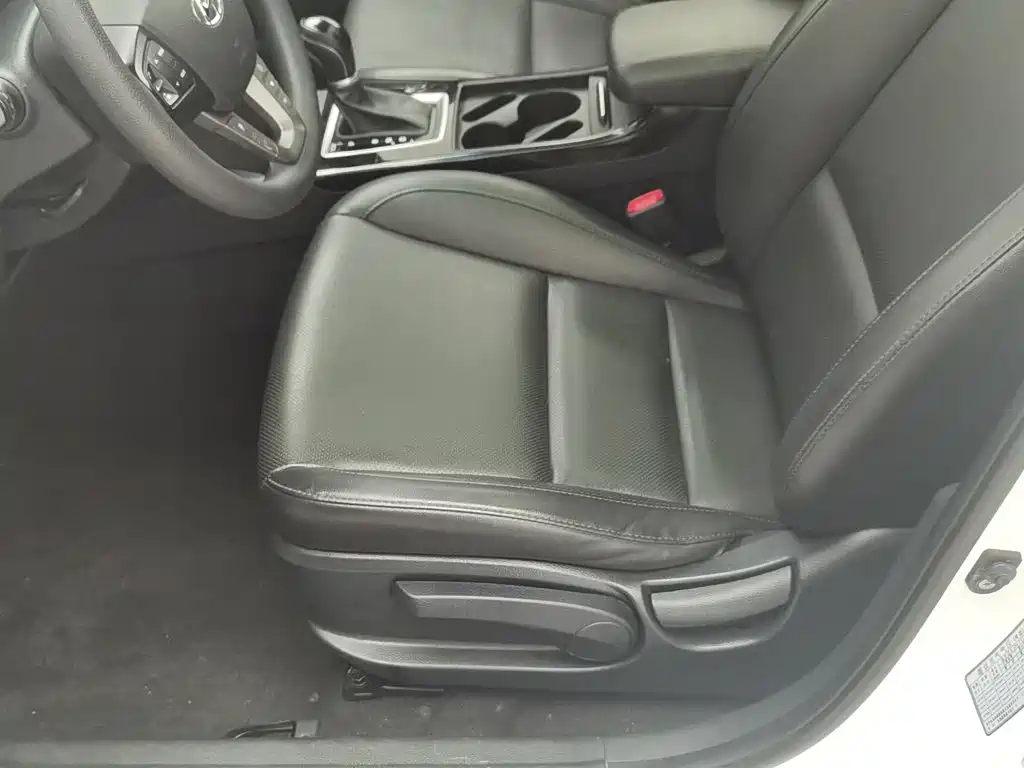 Hyundai Mistra — миниатюра 20