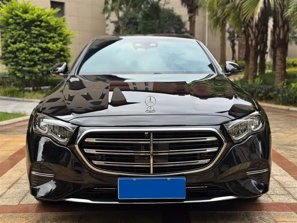 Mercedes-Benz E-Class 2025