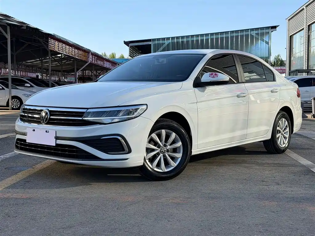 Volkswagen Bora 2023