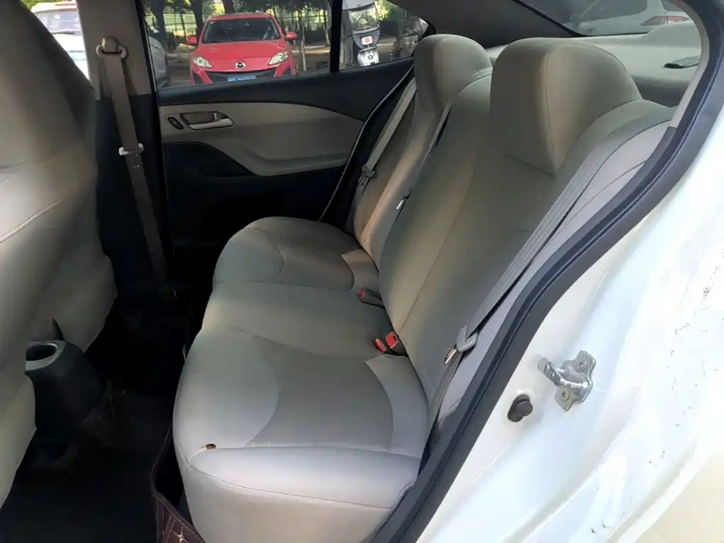 Chevrolet Sail — миниатюра 17