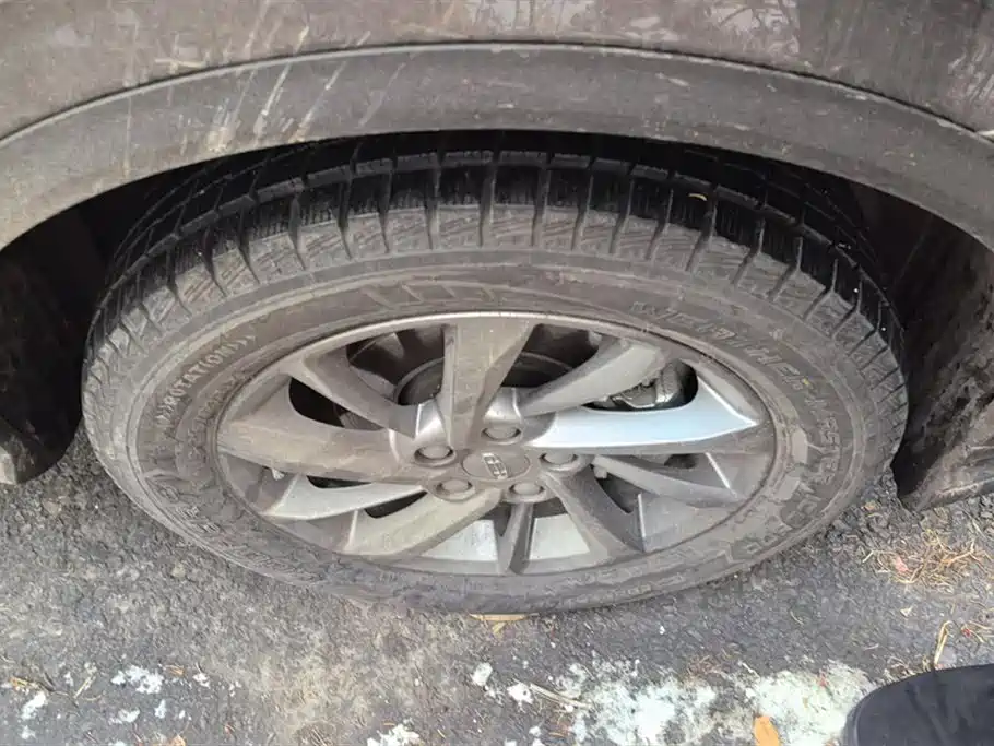 GEELY AUTOMOBILE BINYUE