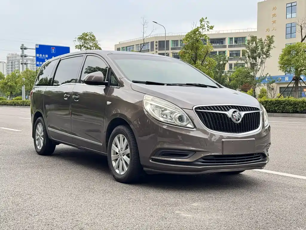 Buick GL8 2017 25S Luxury V