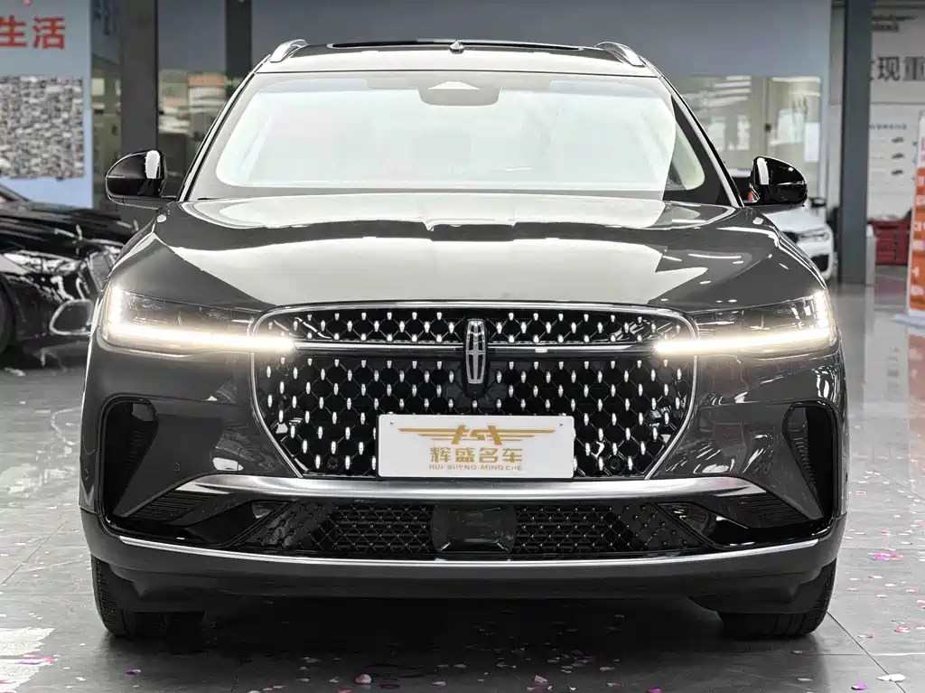 Lincoln Nautilus — миниатюра 2
