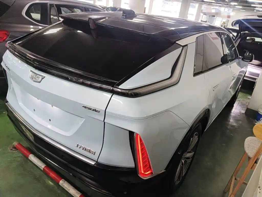 Cadillac Lyriq — миниатюра 7