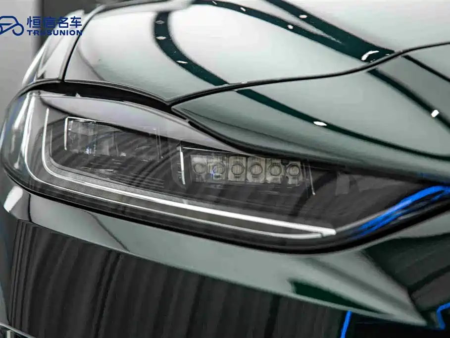 Jaguar XEL 2025 2.0T 250PS R-DYNAMIC 90
