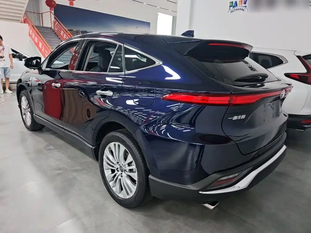 Toyota Harrier — миниатюра 5