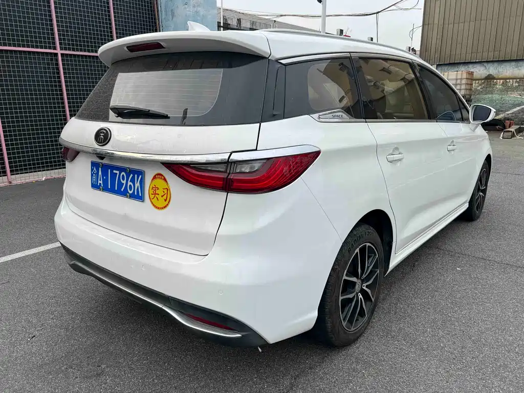 BYD Song MAX 1.5T Auto Connected Premium Type 7 seats, фото 9