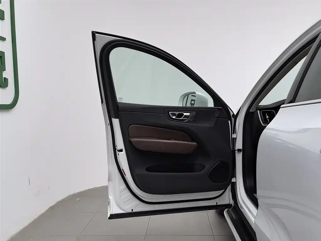 Volvo XC60 2020 T5 Luxury