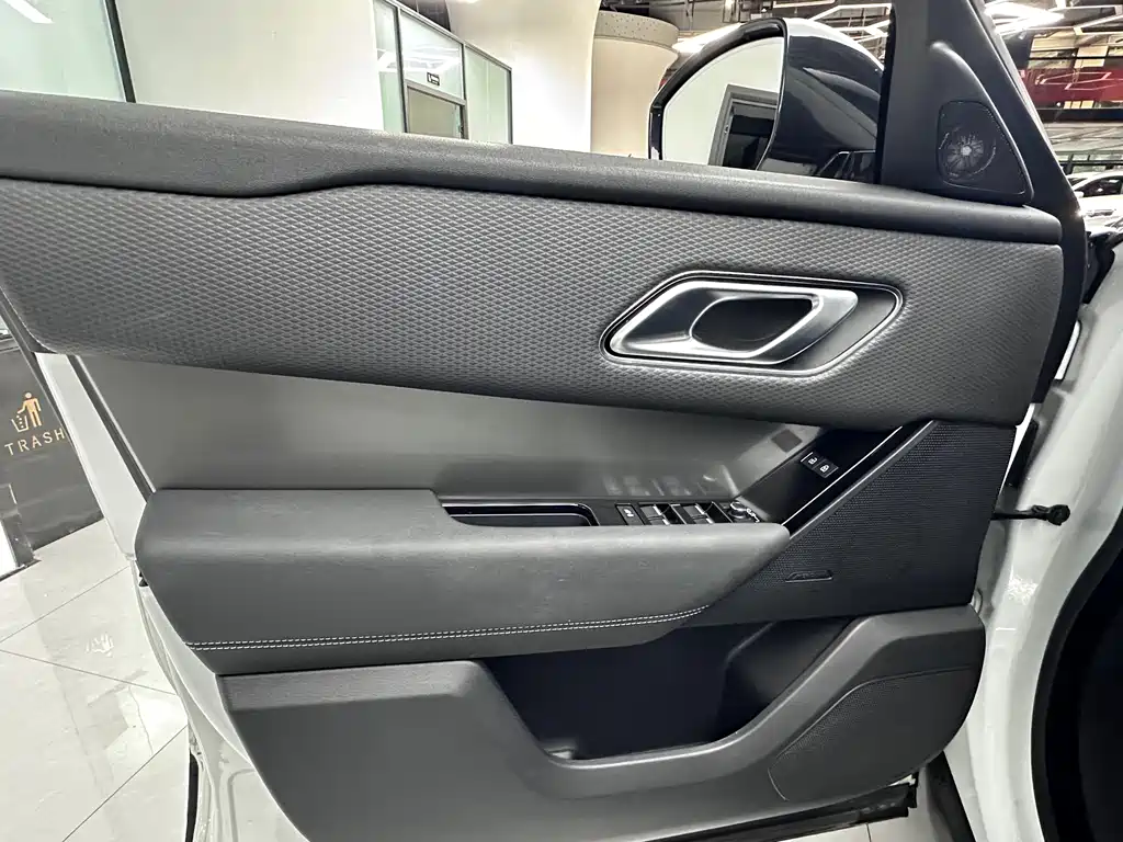 Land Rover Range Rover Velar 2022 250PS