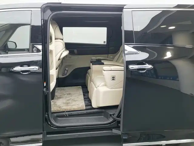 Toyota Vellfire 2023 2.5L HV