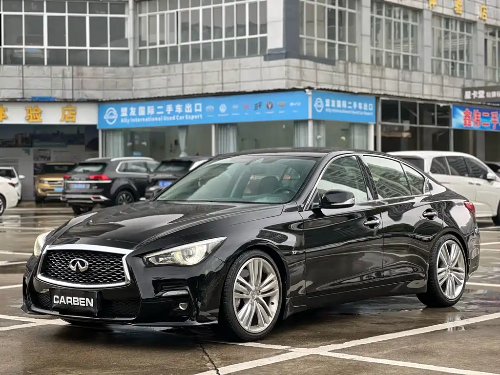 Infiniti Q50 2016