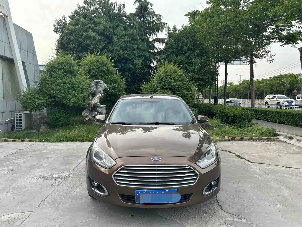 Ford Escort 1.5L Manual Fashion Type, фото 8