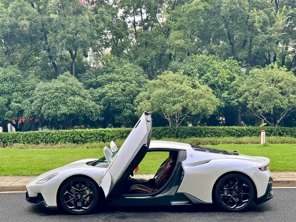 Maserati MC20 — миниатюра 5