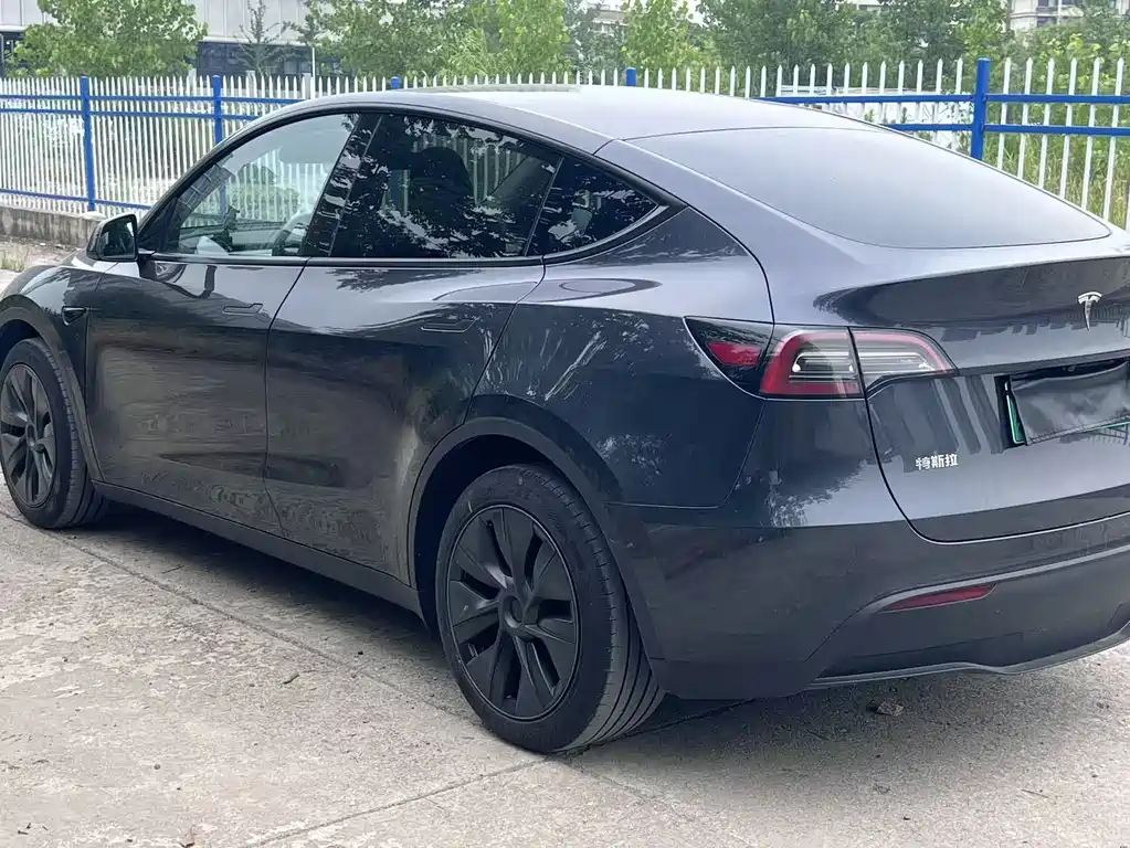Tesla Model Y — фотографии объявления, Фото 15