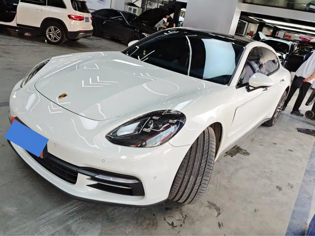 Купить Porsche Panamera
