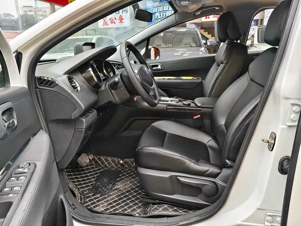 Peugeot 3008 — миниатюра 3