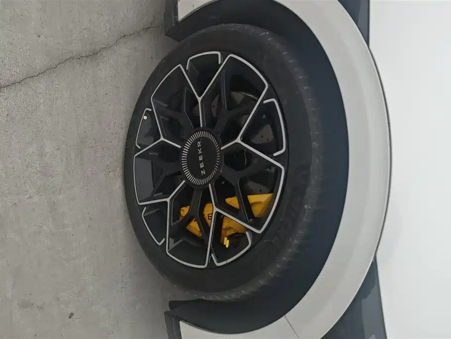 ZEEKR EXTREME KRYPTON 007