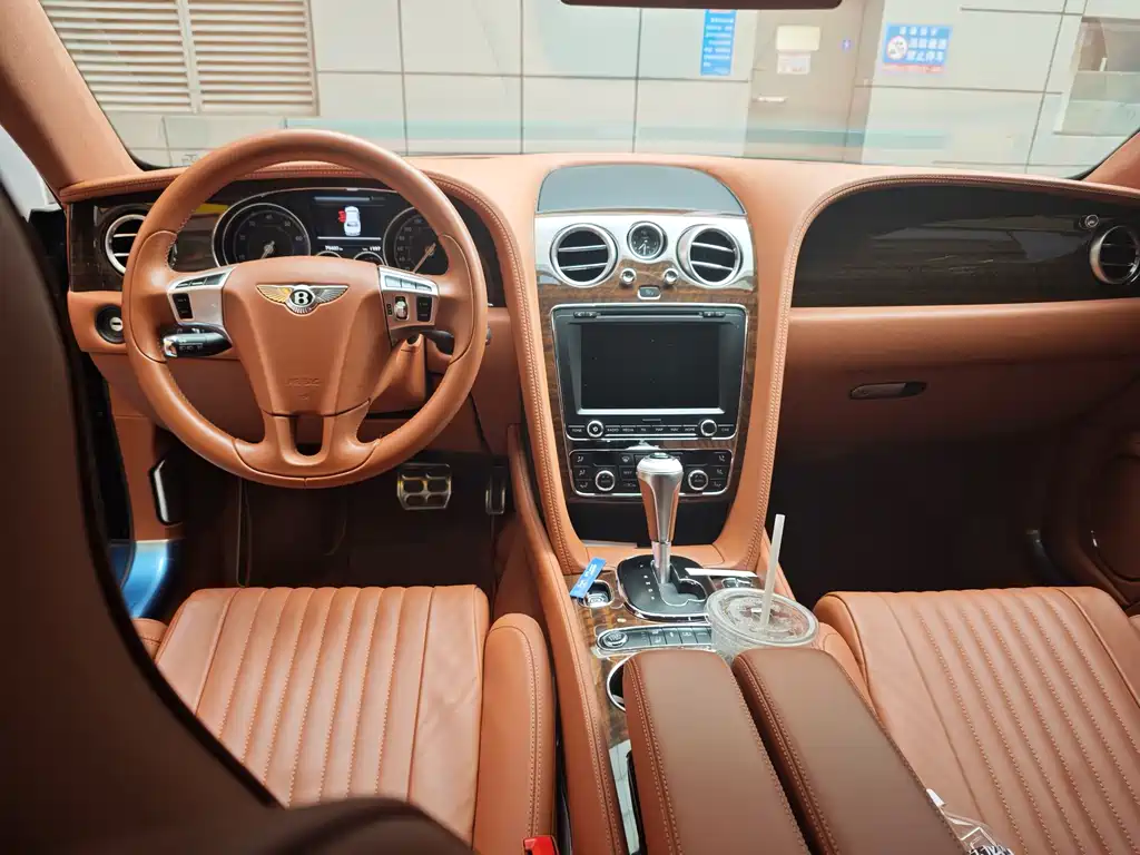Bentley Flying Spur 2017 4.0T V8 Standard