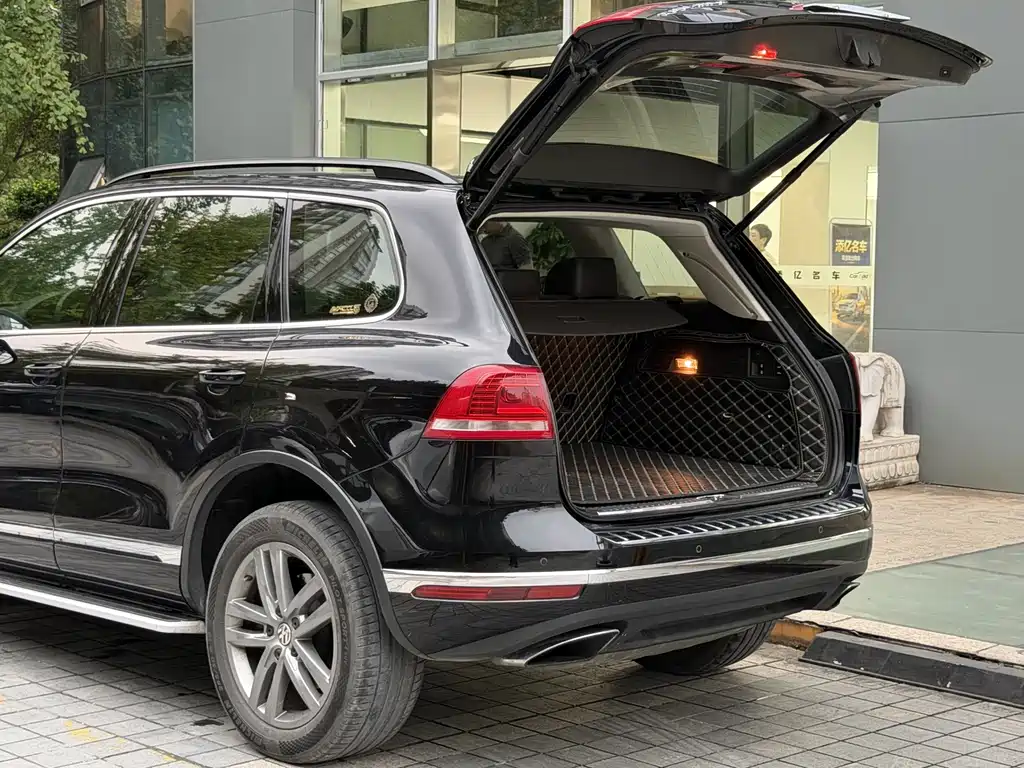 Volkswagen Touareg — миниатюра 8