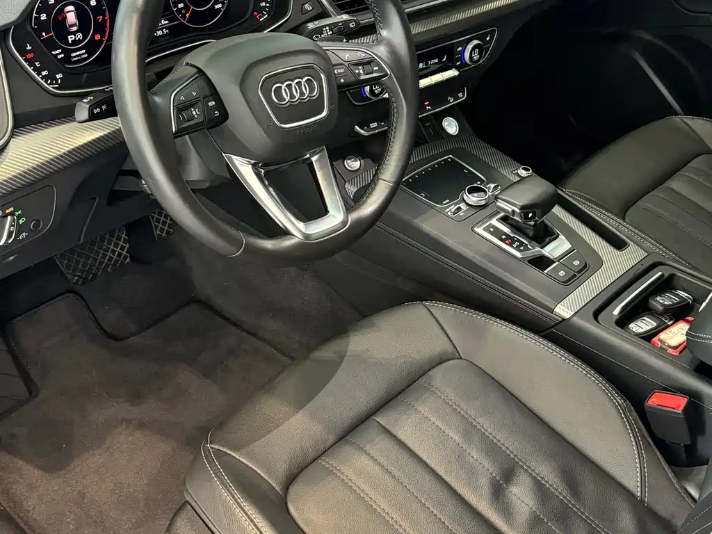 Audi Q5L 2020 45 TFSI Premium Fashion