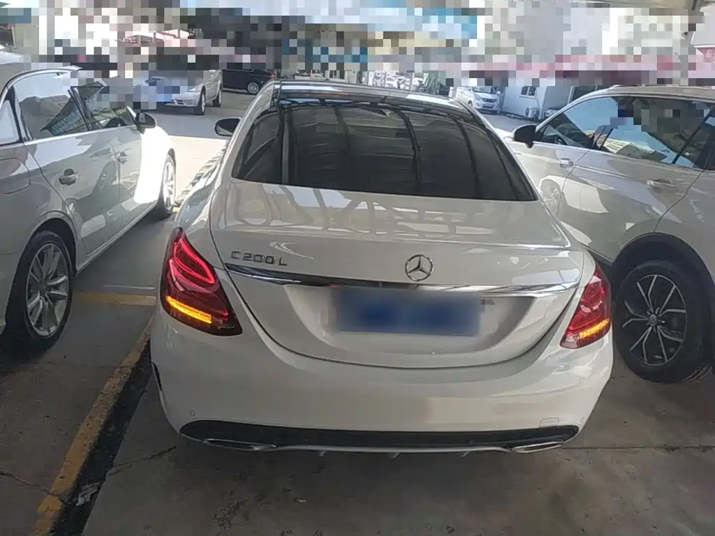 Mercedes-Benz C-Class — миниатюра 6