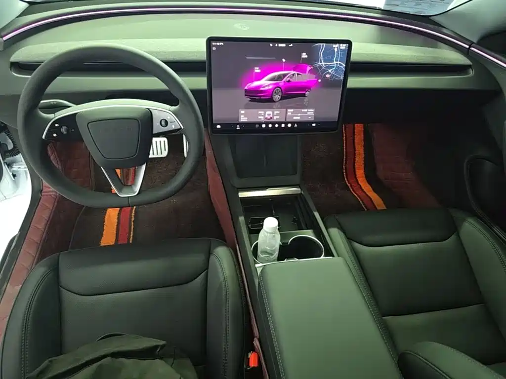 Tesla Model 3 — миниатюра 10