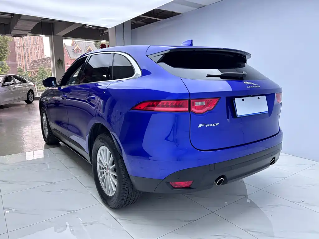 Jaguar F-Pace 2018 2.0T Premium