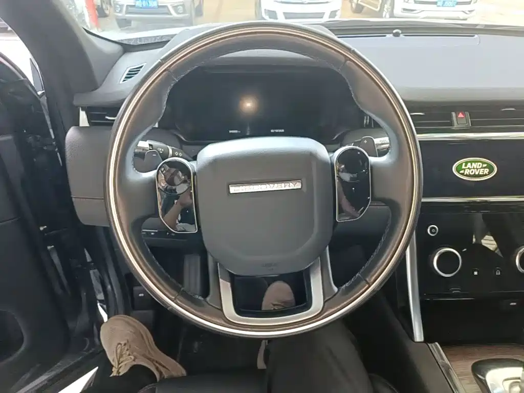 Land Rover Discovery Sport Hybrid — миниатюра 11