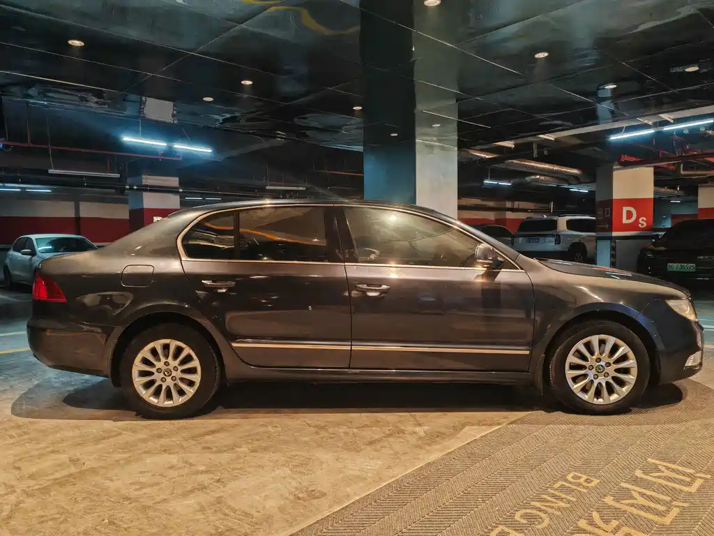 Skoda Superb — миниатюра 36