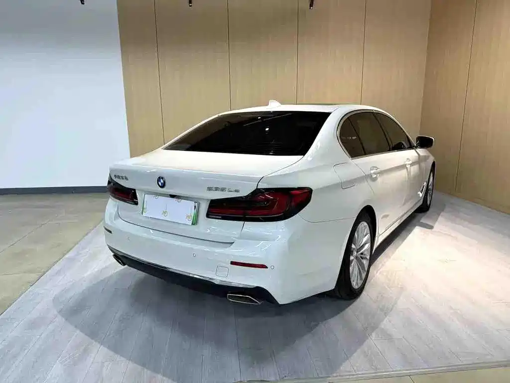 BMW 5 Series 5 2021 535Le Luxury