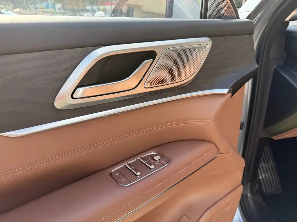 Wuling Xingguang L — миниатюра 17