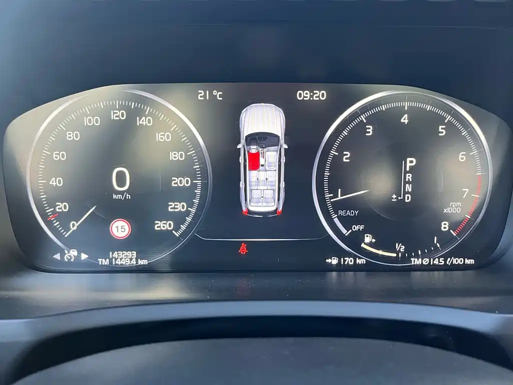 Volvo XC90 — миниатюра 11