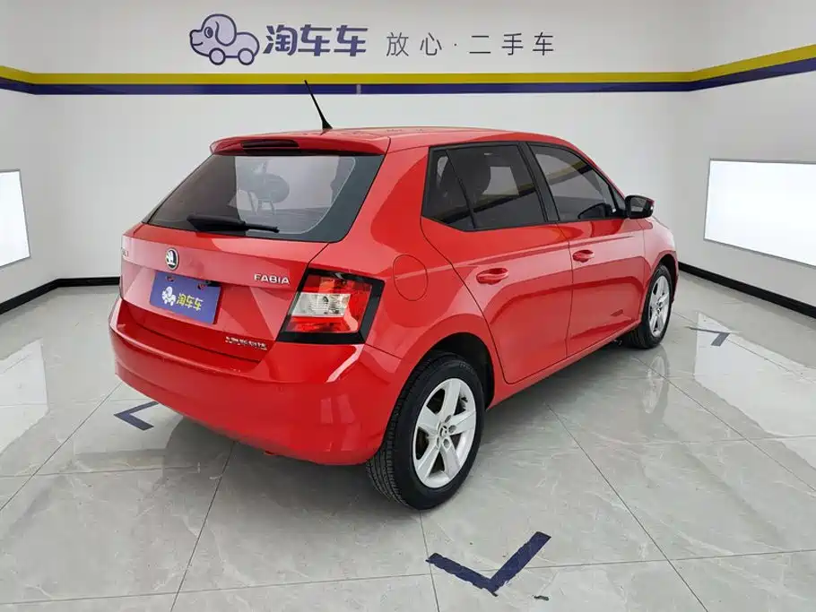 Skoda Fabia — миниатюра 3
