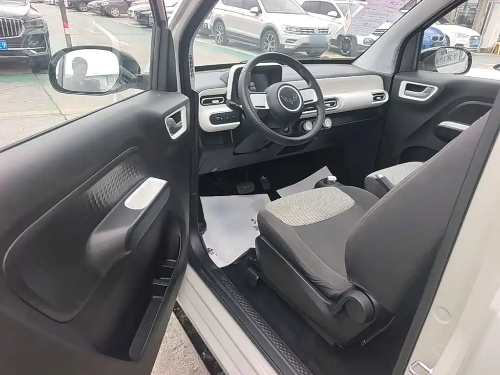 Wuling MINIEV — миниатюра 16