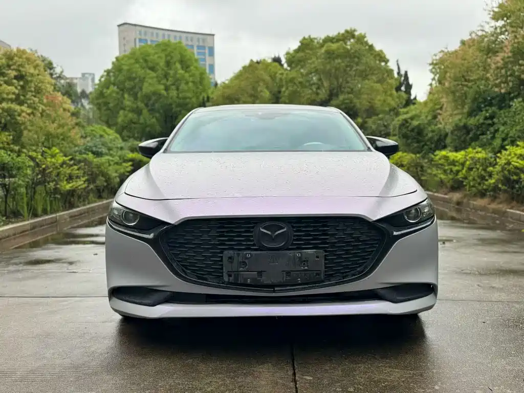 Mazda 3 Axela 2023