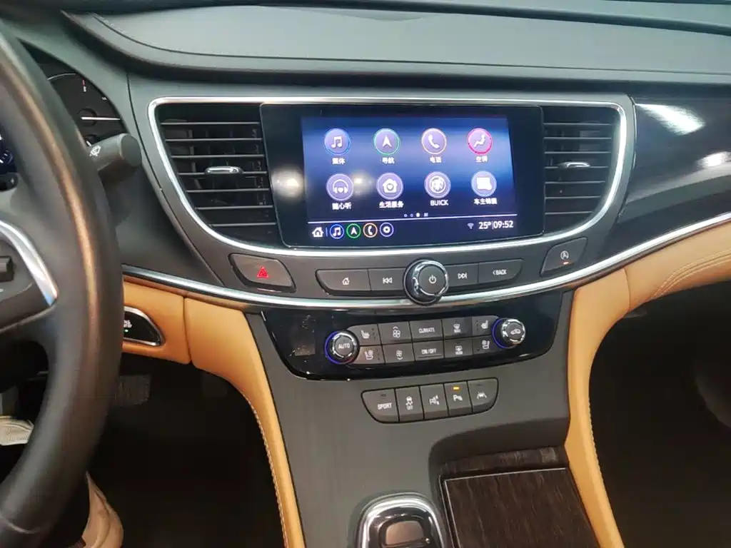 Buick LaCrosse — миниатюра 13