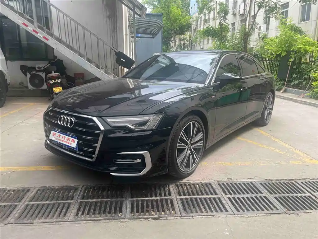 Audi A6L 2023 40 TFSI Luxury