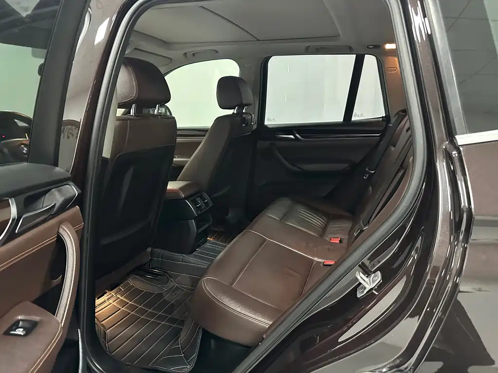 BMW X3 (Import) — миниатюра 5