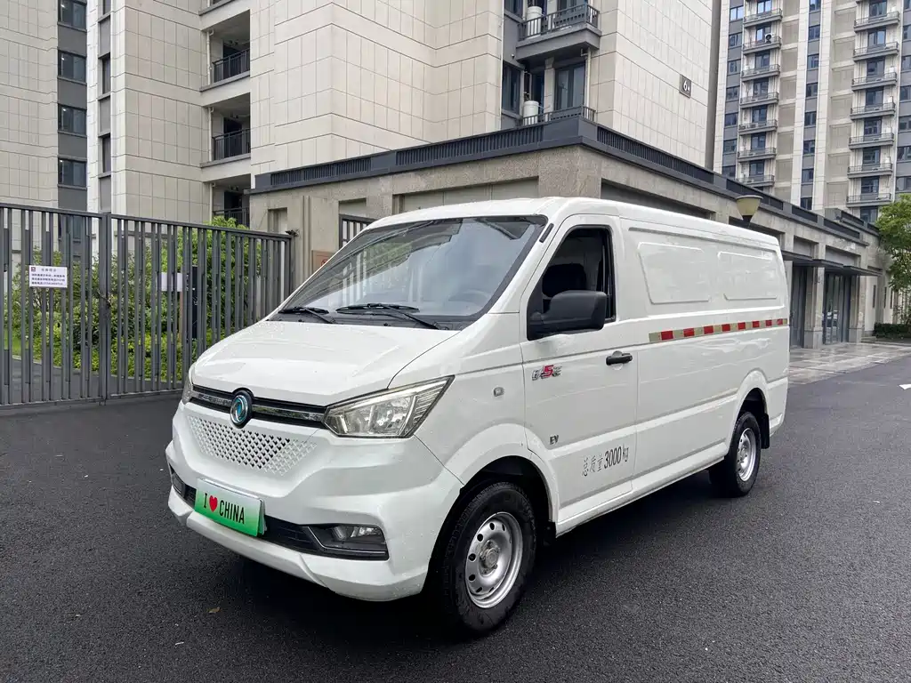 Yufeng EM26
