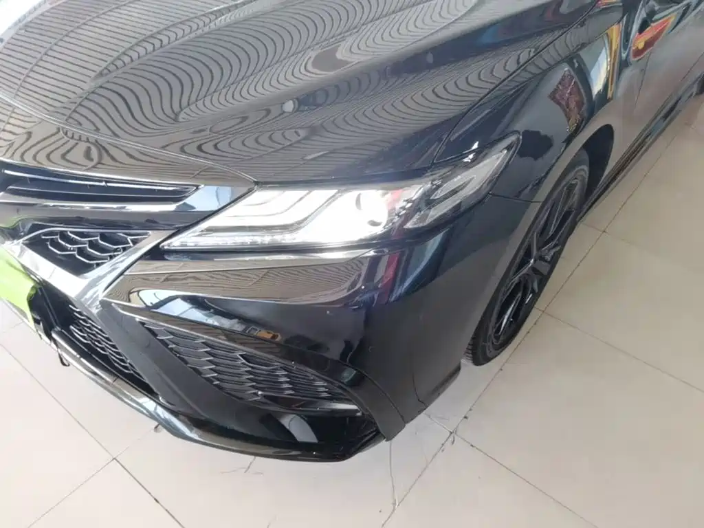 Toyota Camry — миниатюра 24