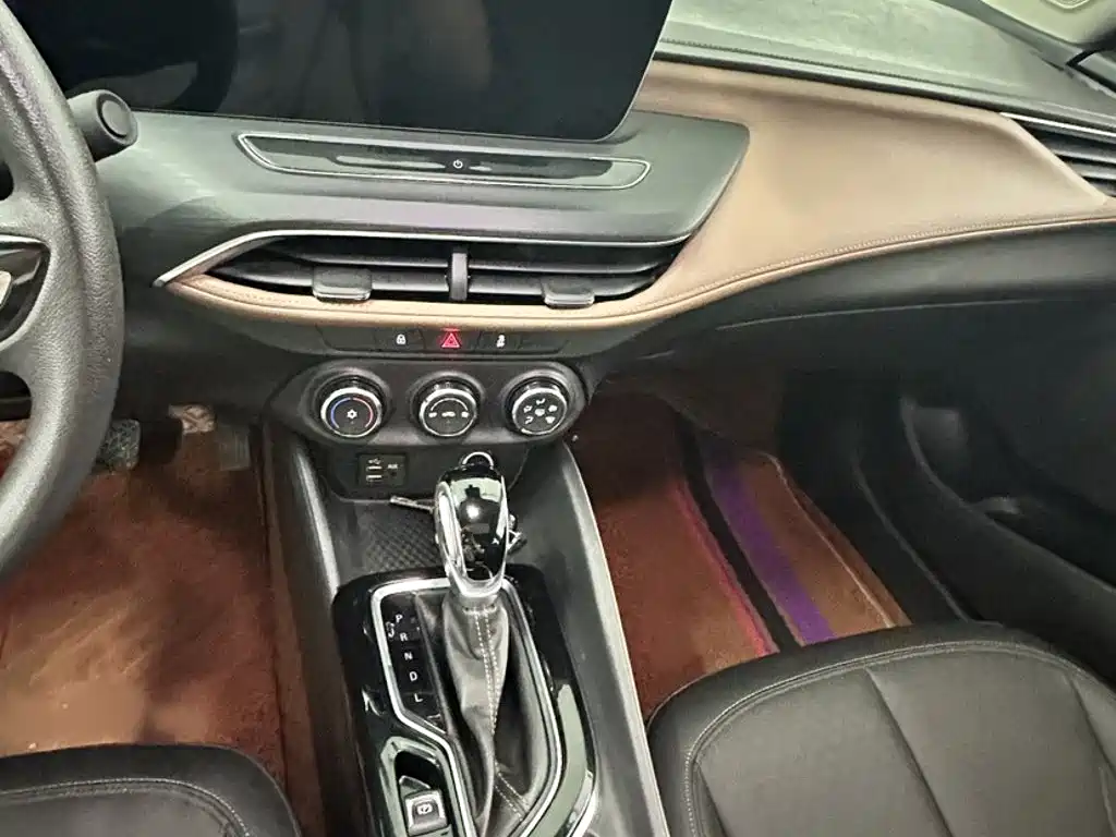 Buick Verano — миниатюра 10