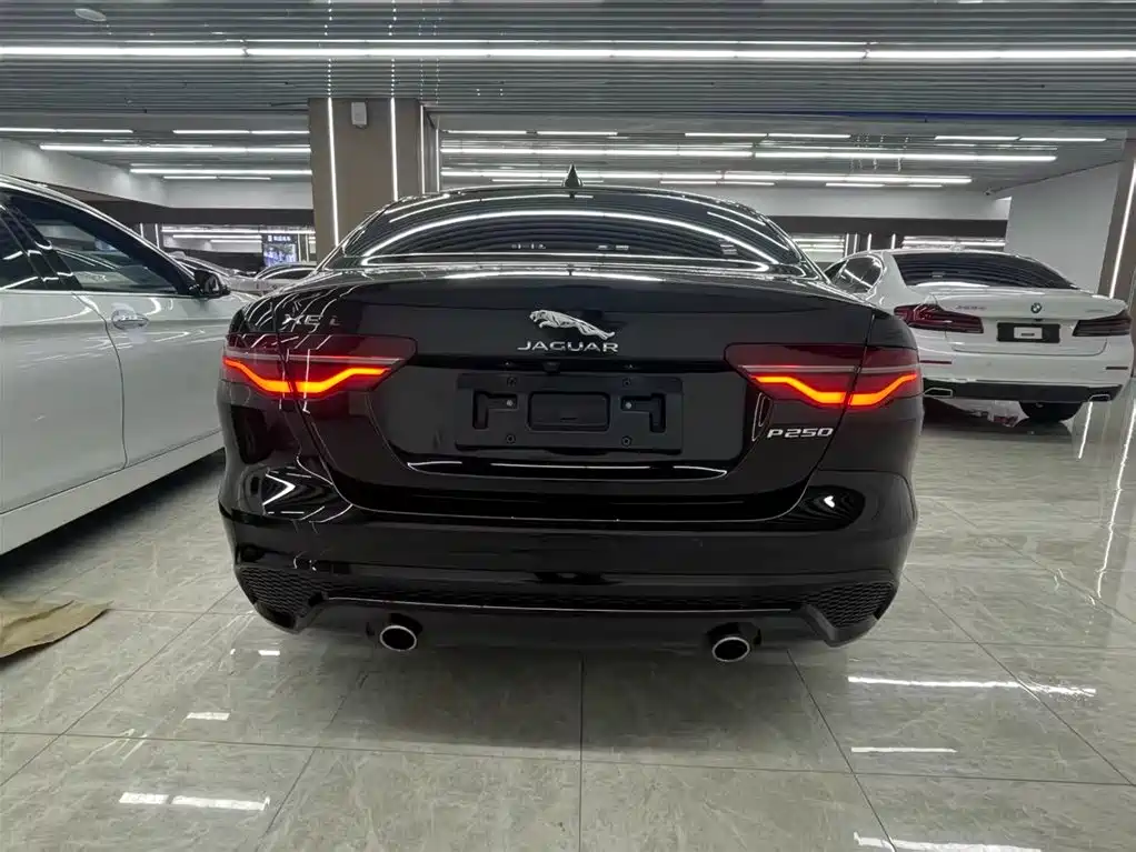 Jaguar XEL 2021 2.0T 250PS R-DYNAMIC S Sport