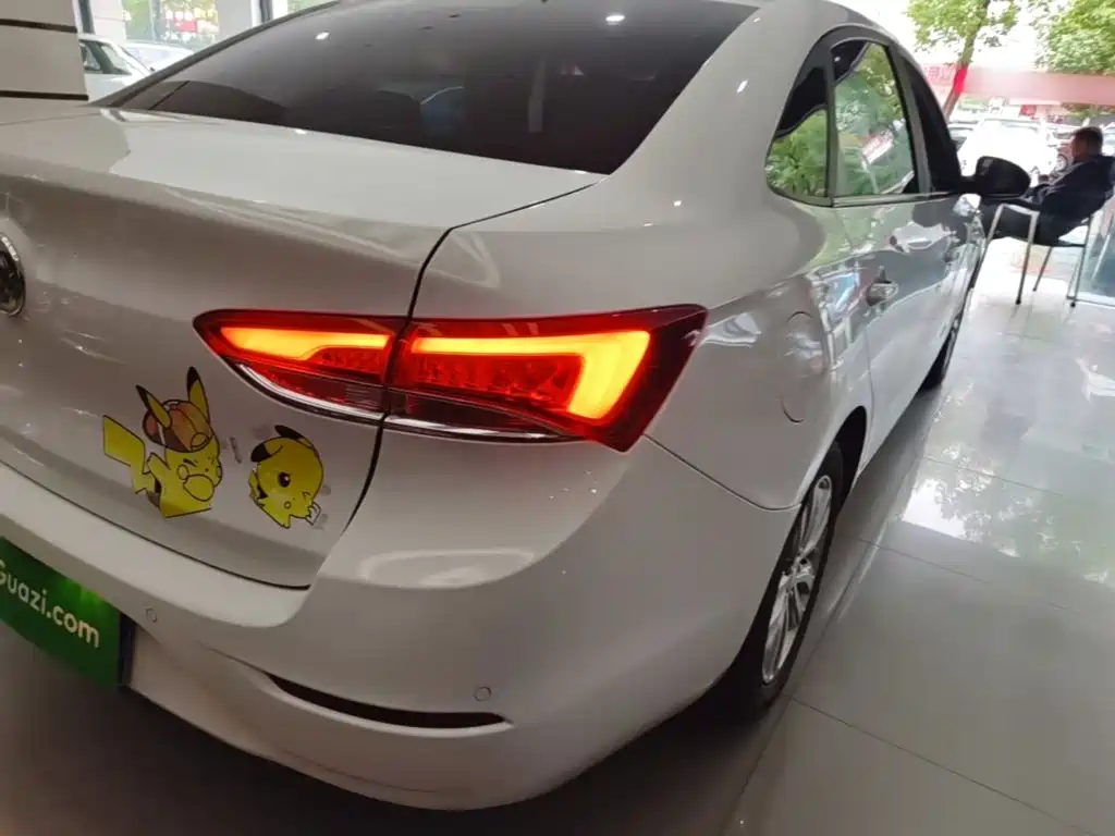 Buick Excelle — миниатюра 8
